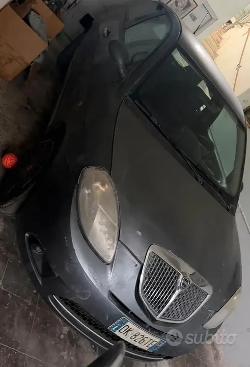 Lancia Ypsilon