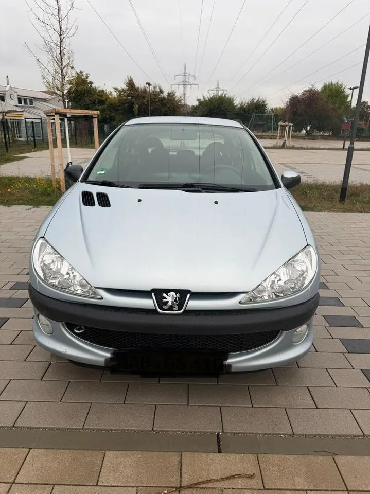 Peugeot 206