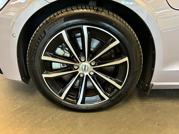 Volvo V60 2026 photo 5