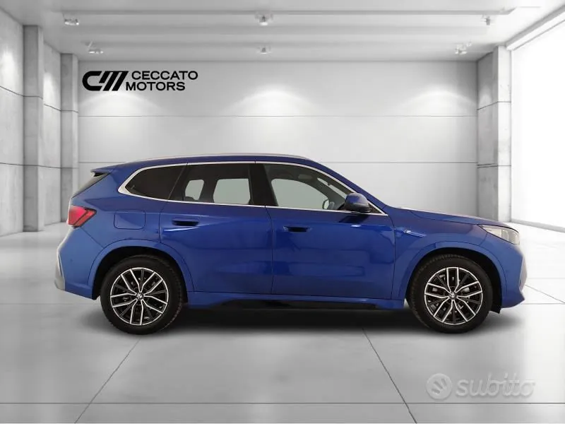 BMW X1 2023 photo 3