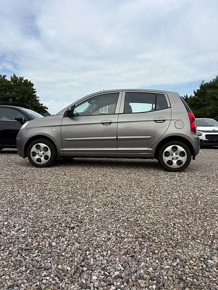 Kia Picanto 2008 photo 3