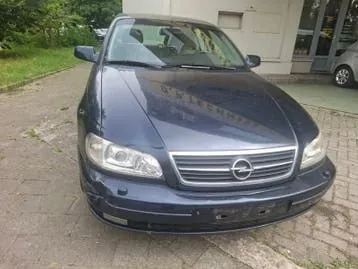 Opel Omega 2000 photo 3