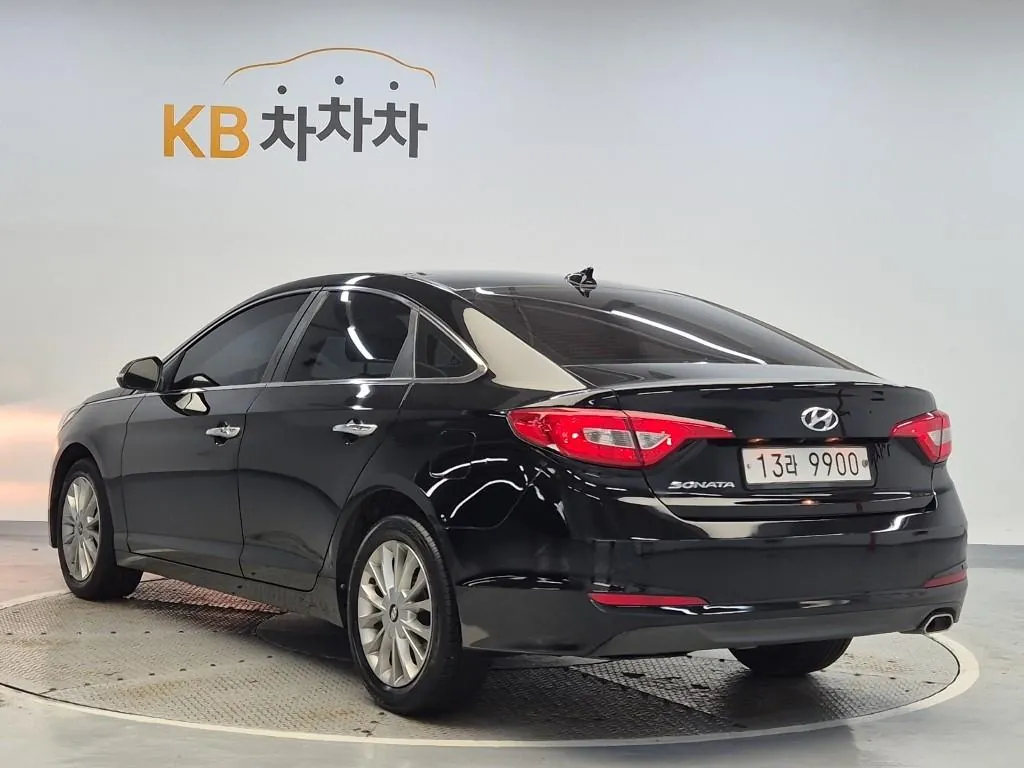 Hyundai Sonata 2015 photo 2