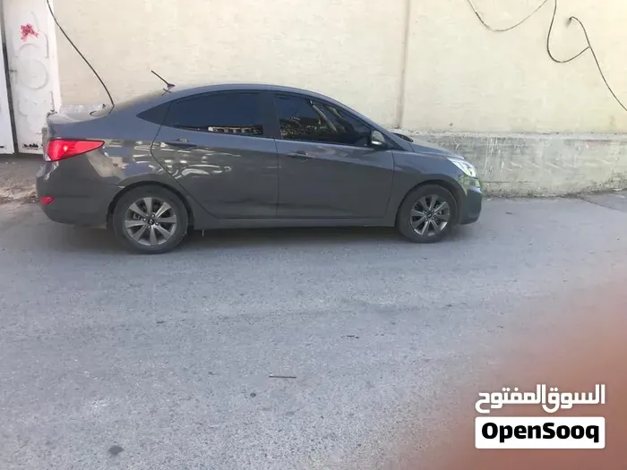 Hyundai Accent 2018 photo 2