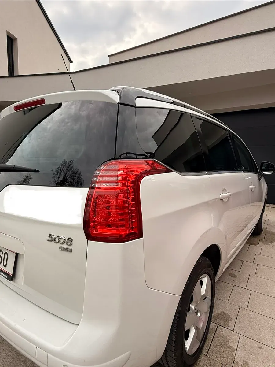 Peugeot 5008 2013 photo 3