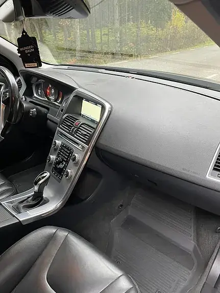 Volvo Xc60 2017 photo 5