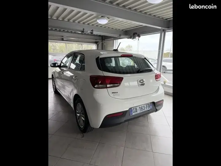 Kia Rio 2021 photo 5