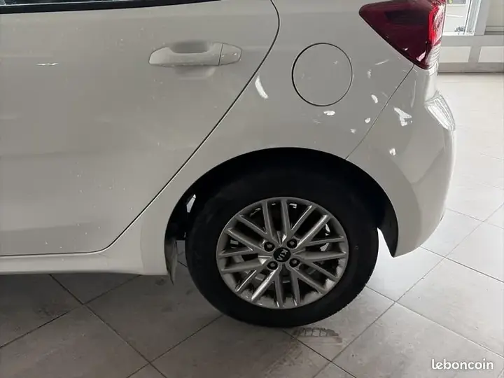 Kia Rio 2021 photo 4