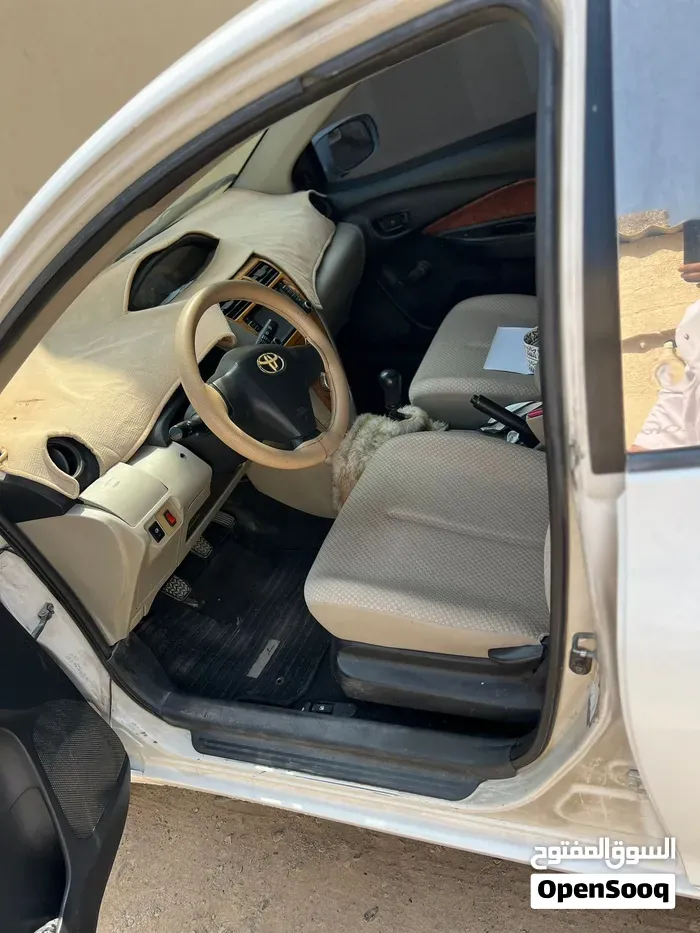 Toyota Yaris 2007 photo 4