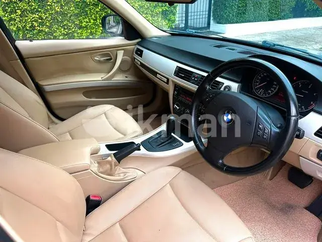 BMW 320D 2011 photo 4
