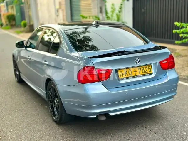 BMW 320D 2011 photo 3