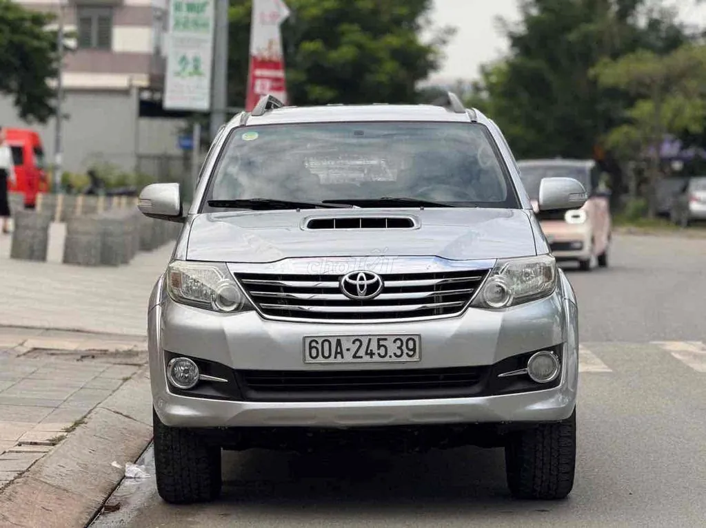 Toyota Fortuner 2015 photo 3