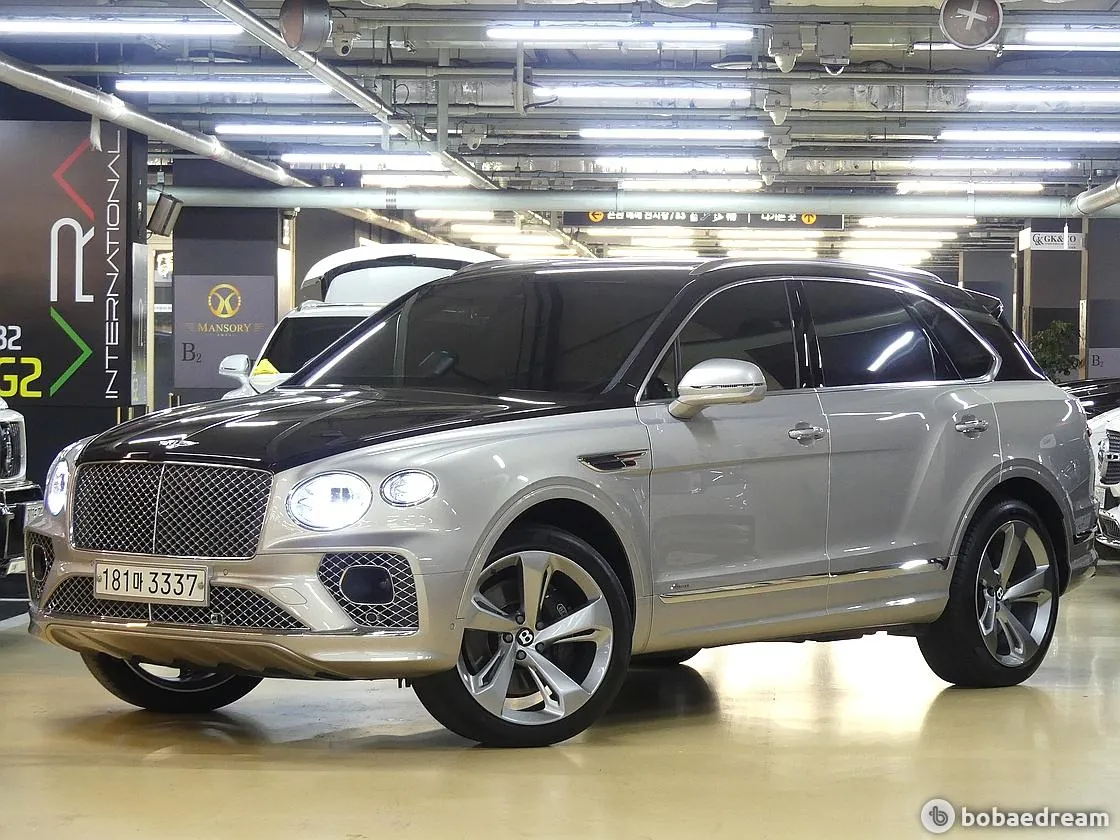 Bentley Bentayga 2023 photo 2