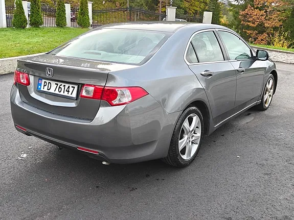 Honda Accord 2009 photo 4