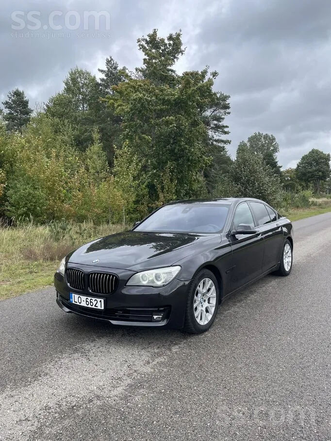 BMW 730 2013 photo 5