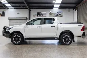 Toyota Hilux 2024 photo 4