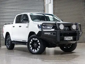 Toyota Hilux 2024 photo 2