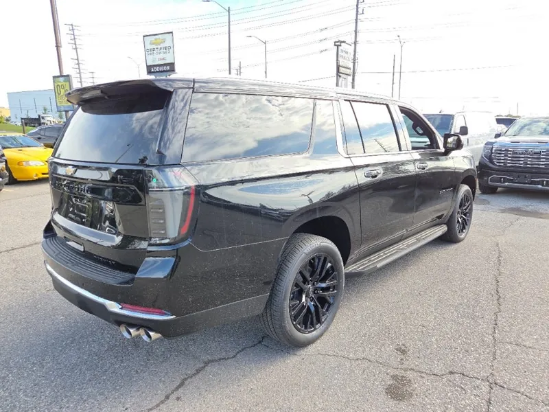 Chevrolet Suburban 2026 photo 5