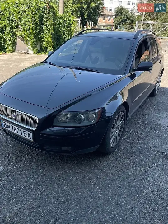 Volvo V50 2004 photo 2