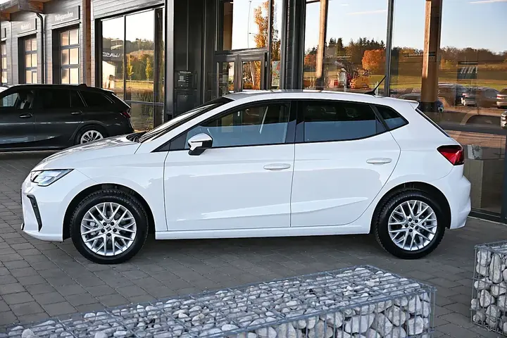Seat Ibiza 2026 photo 2