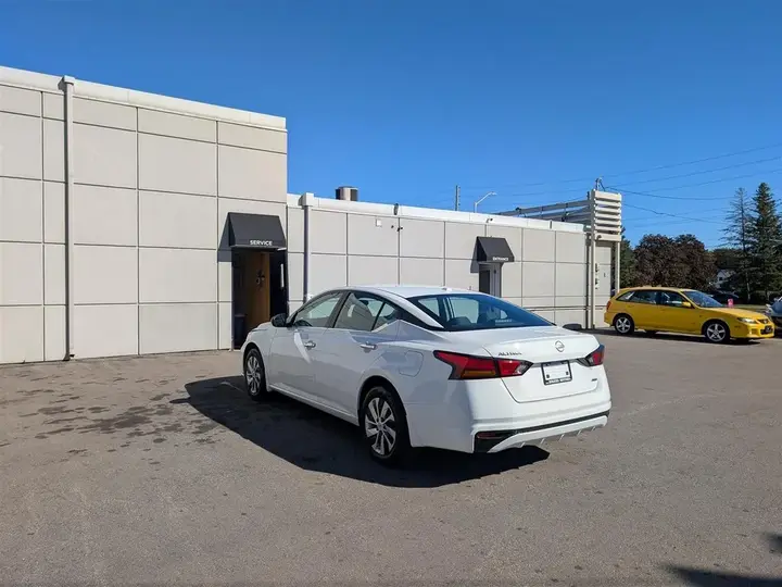 Nissan Altima 2024 photo 3