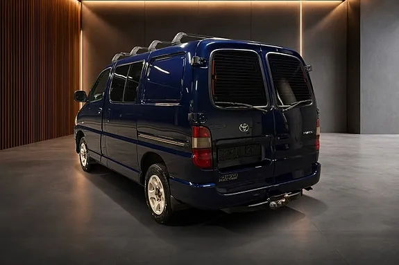 Toyota Hiace 2007 photo 4