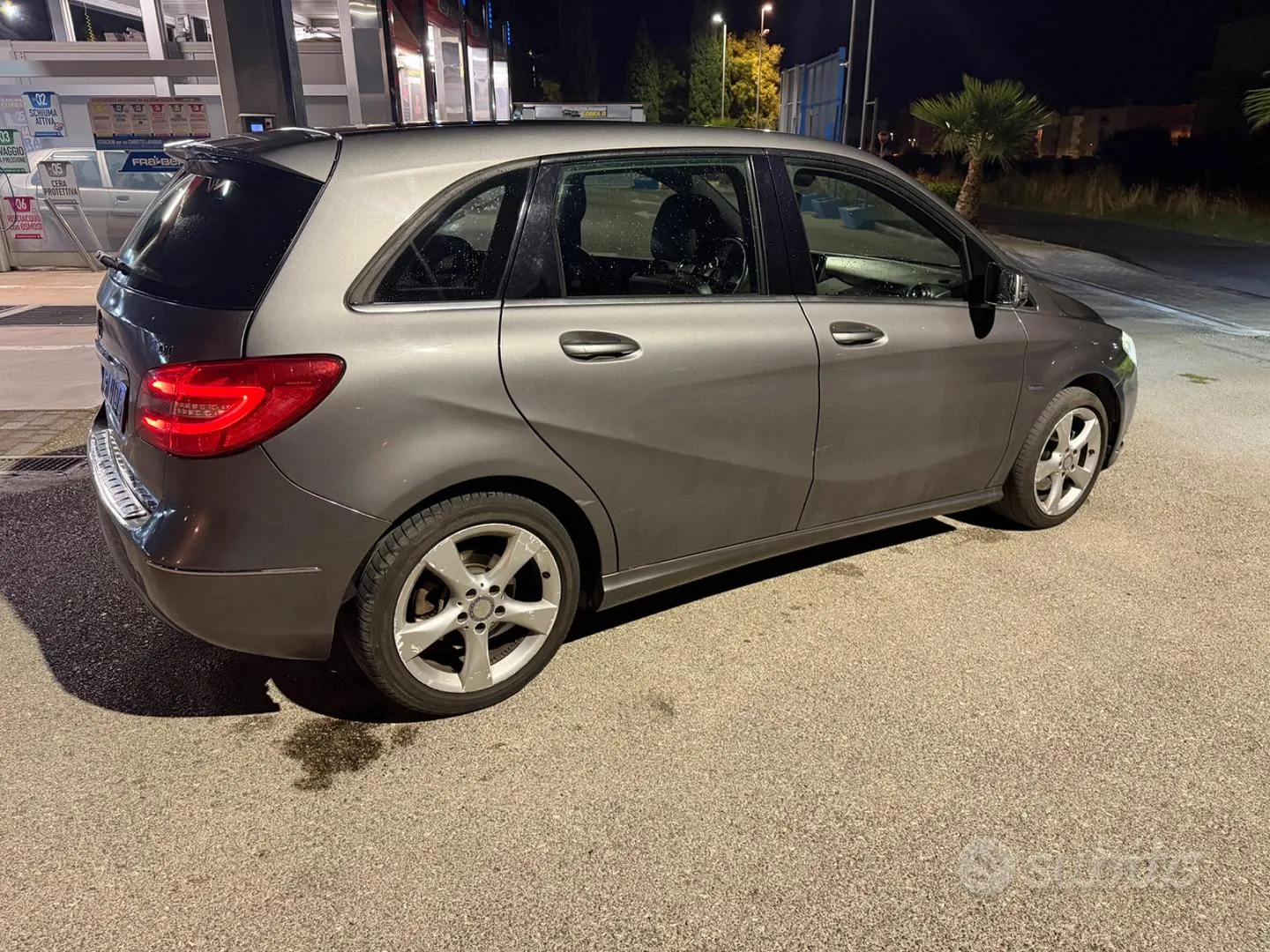 Mercedes-Benz B-Class 2012 photo 3