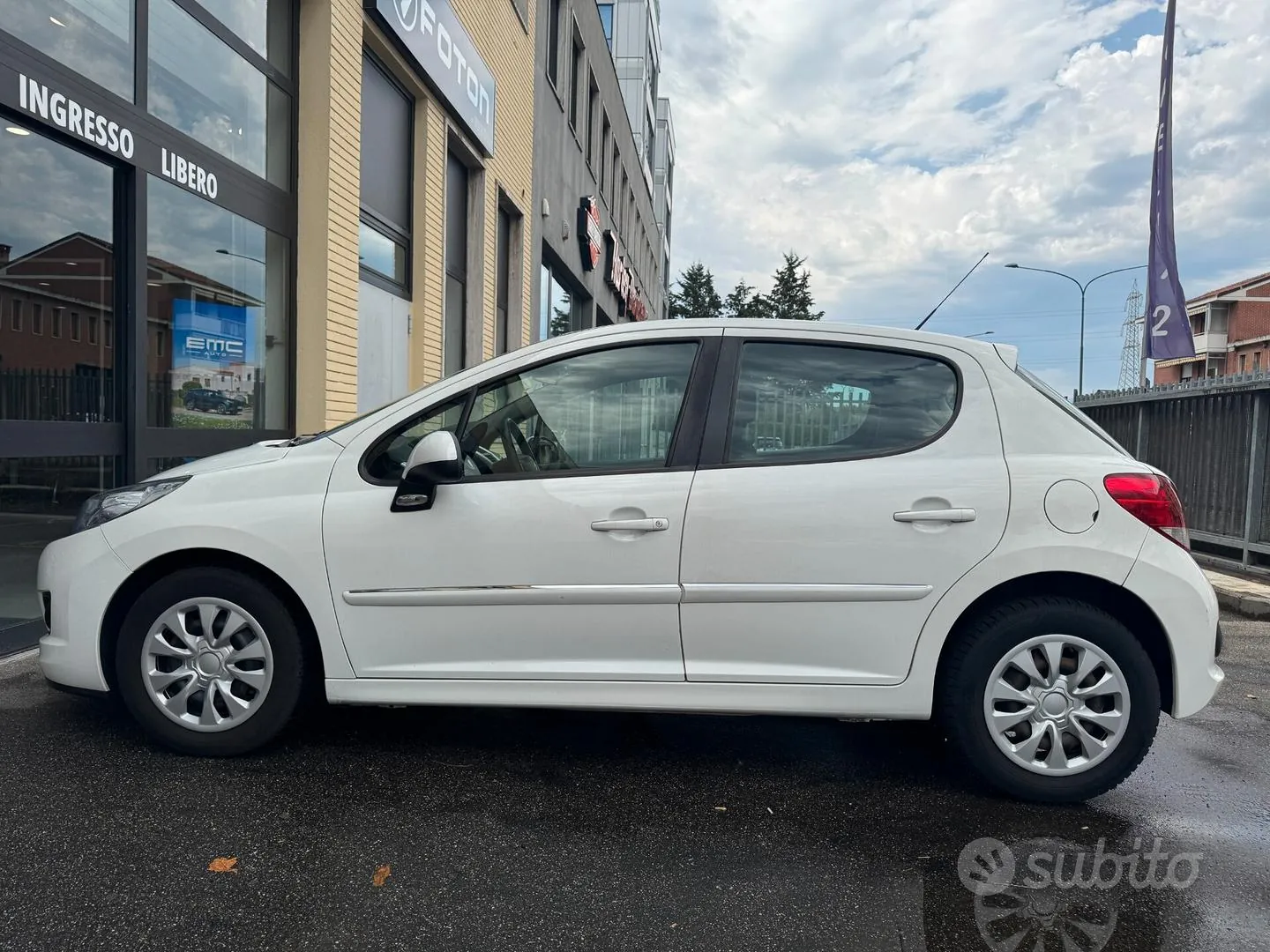Peugeot 207 2014 photo 5