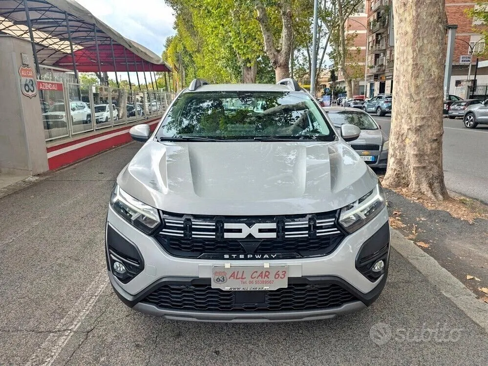 Dacia Sandero Stepway 2023 photo 2