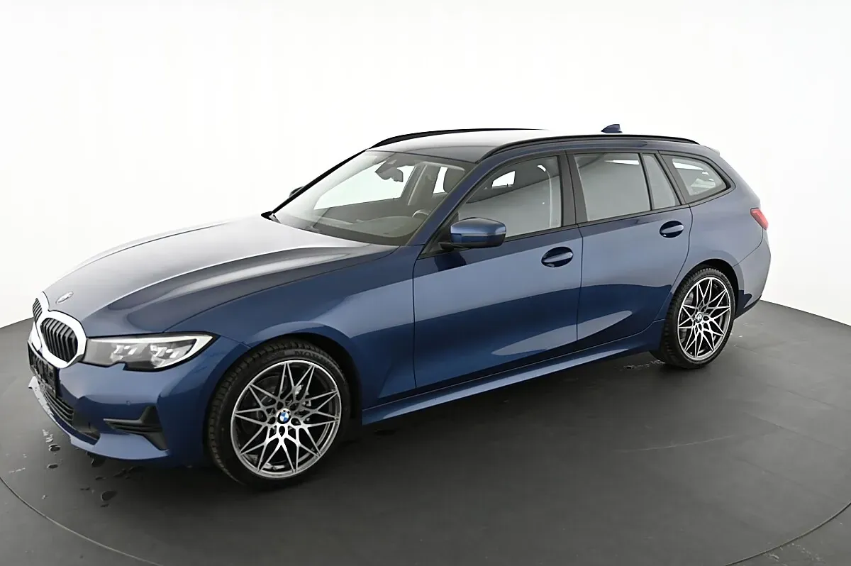 BMW 3 Series 2021 photo 3