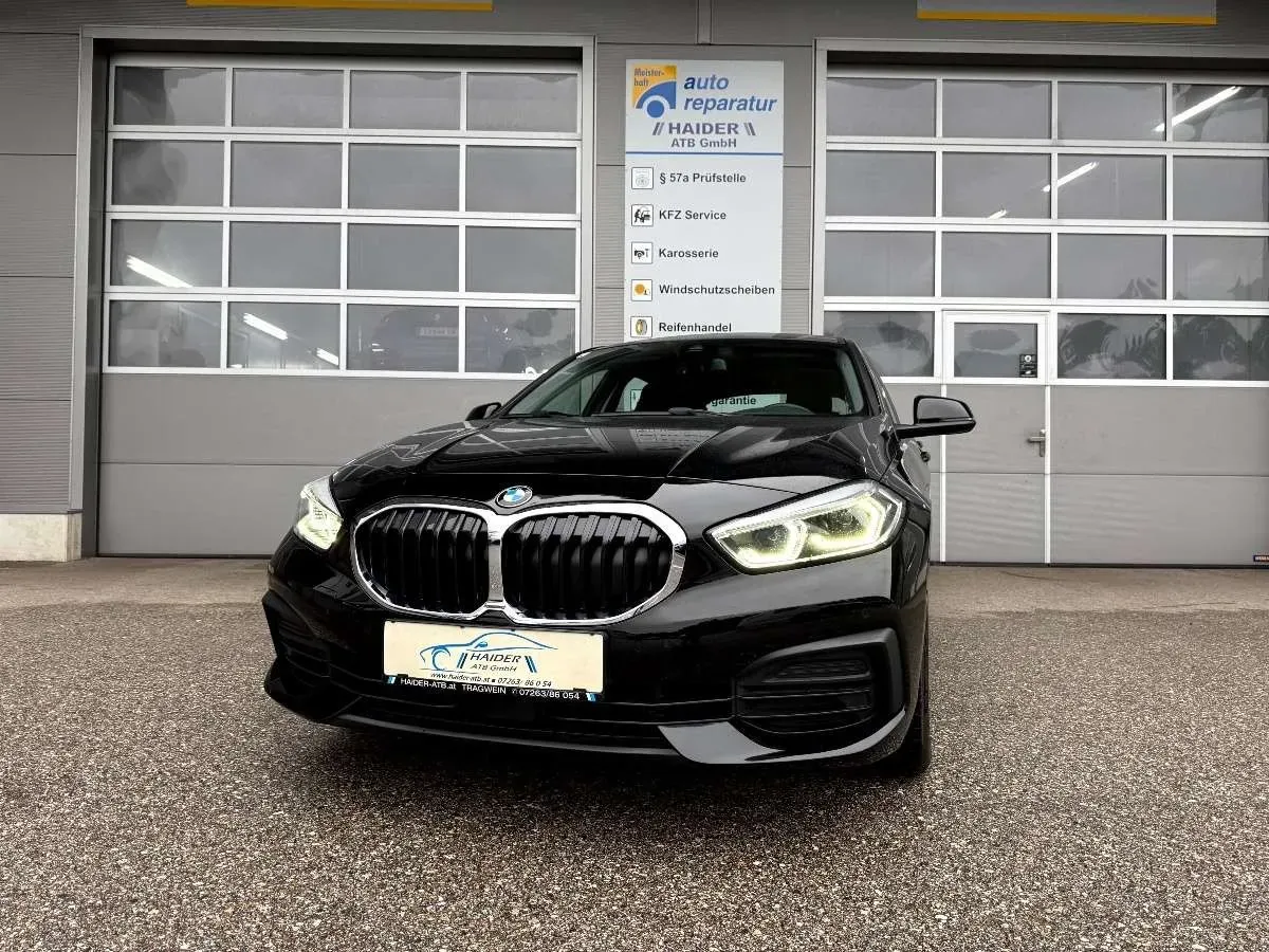 BMW 1 Series 2021 photo 2
