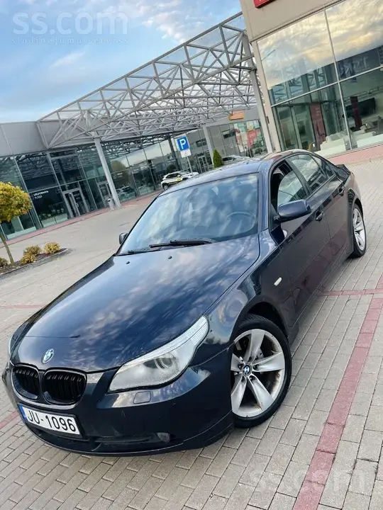 BMW 530D 2003 photo 2