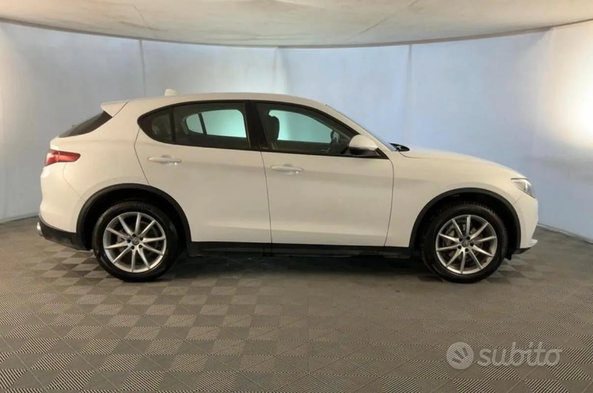 Alfa Romeo Stelvio 2019 photo 3