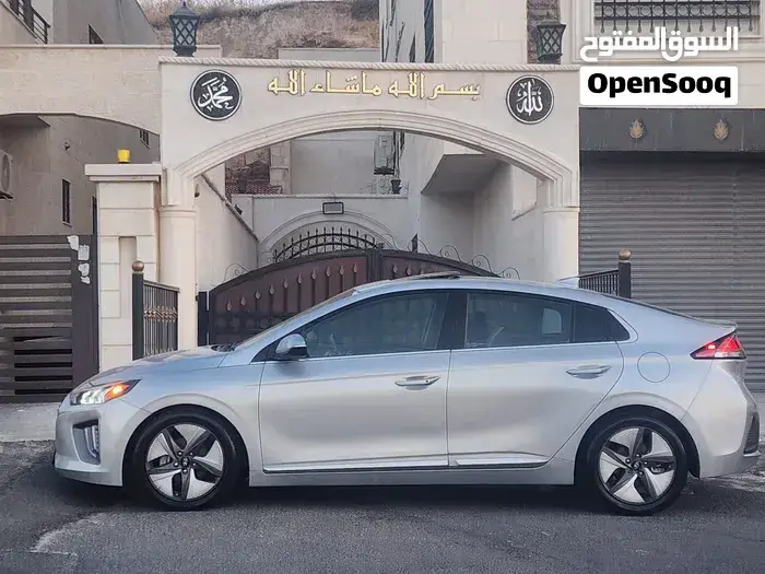 Hyundai Ioniq 2022 photo 2