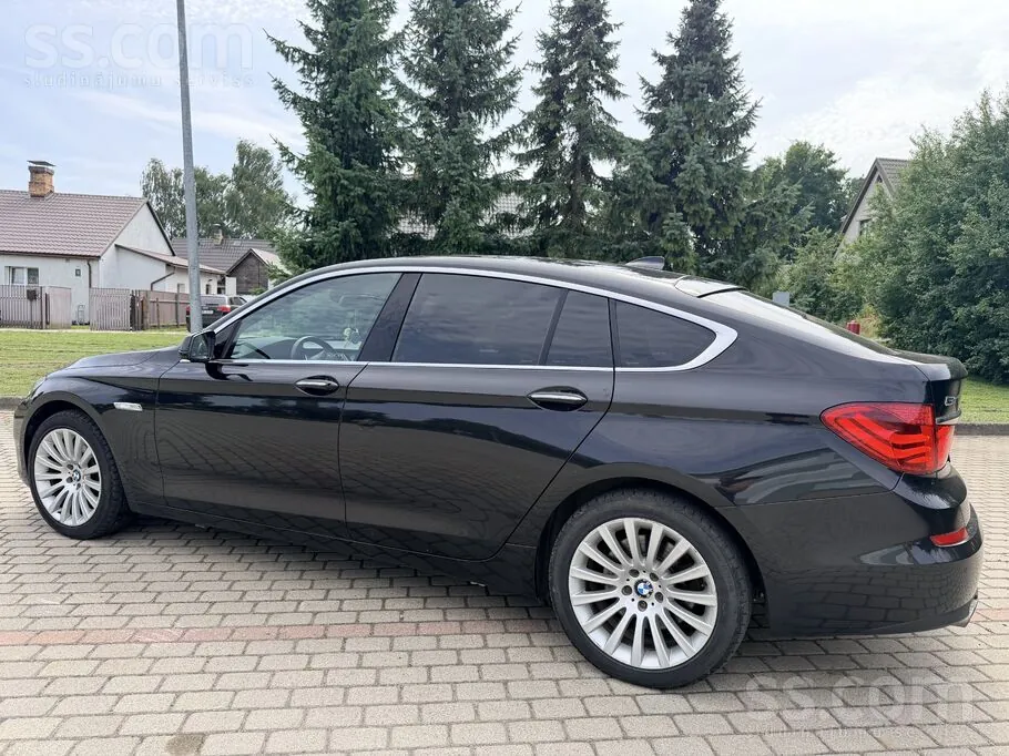 BMW 530 2011 photo 4
