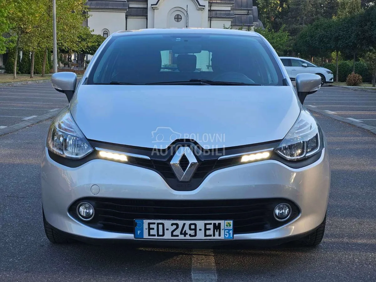 Renault Clio 2016 photo 2