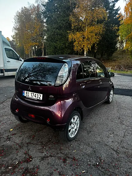 Mitsubishi I-Miev 2012 photo 5