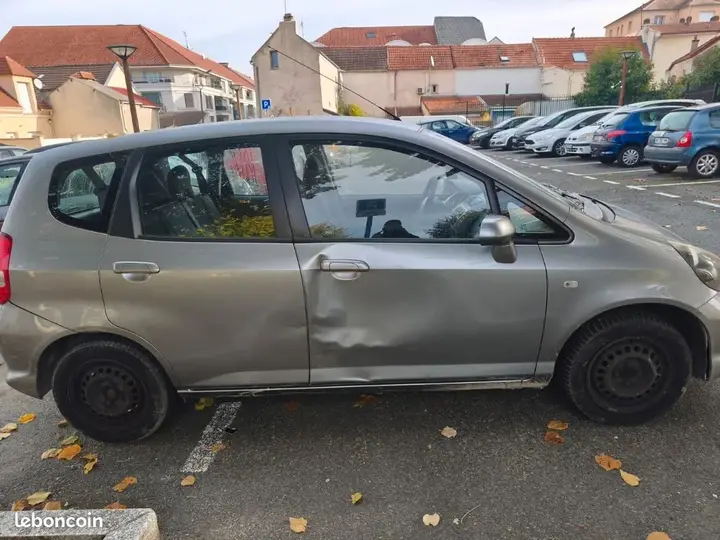 Honda Jazz 2007 photo 3
