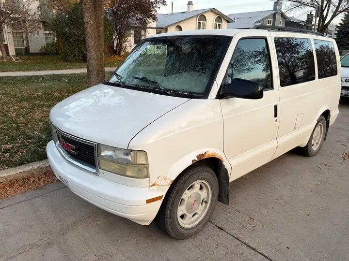 GMC Safari