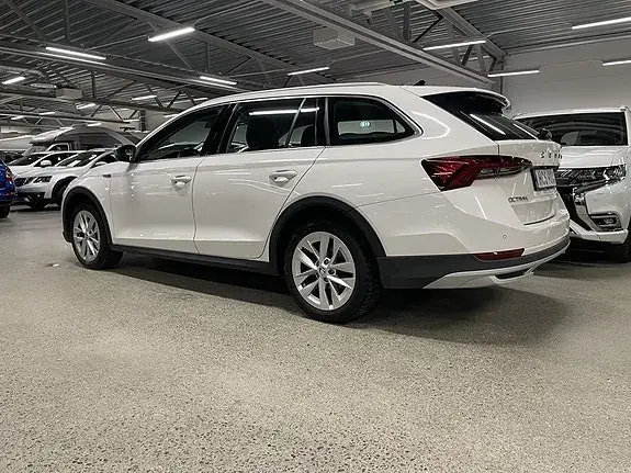Skoda Octavia Scout 2022 photo 3