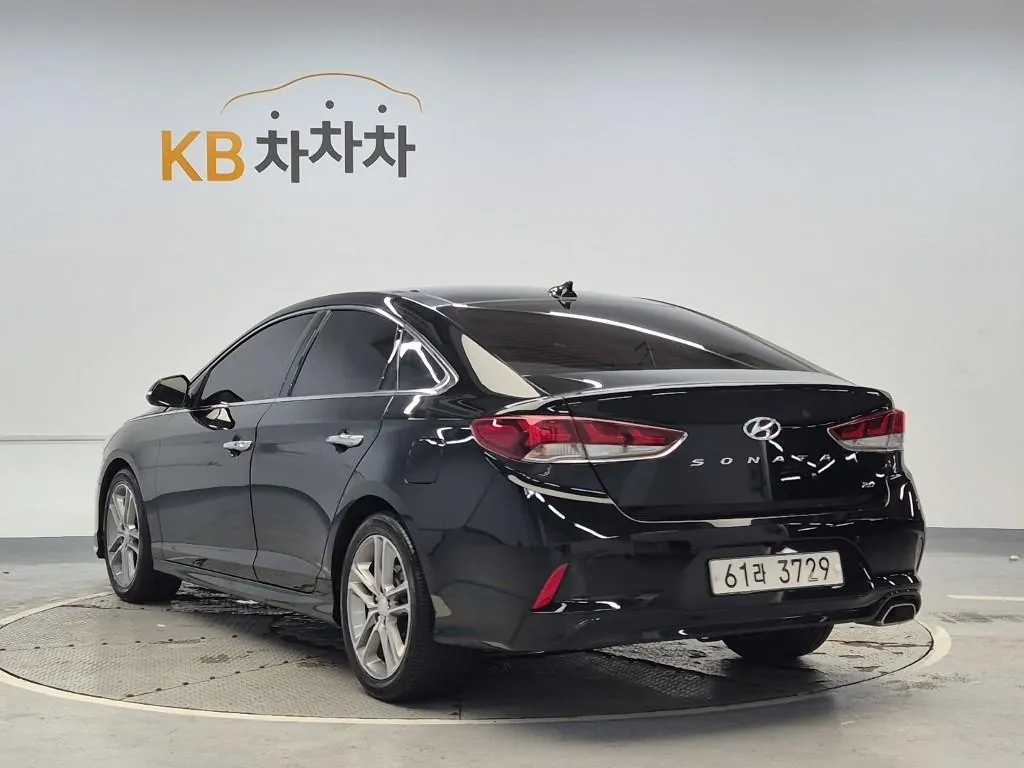Hyundai Sonata 2018 photo 2