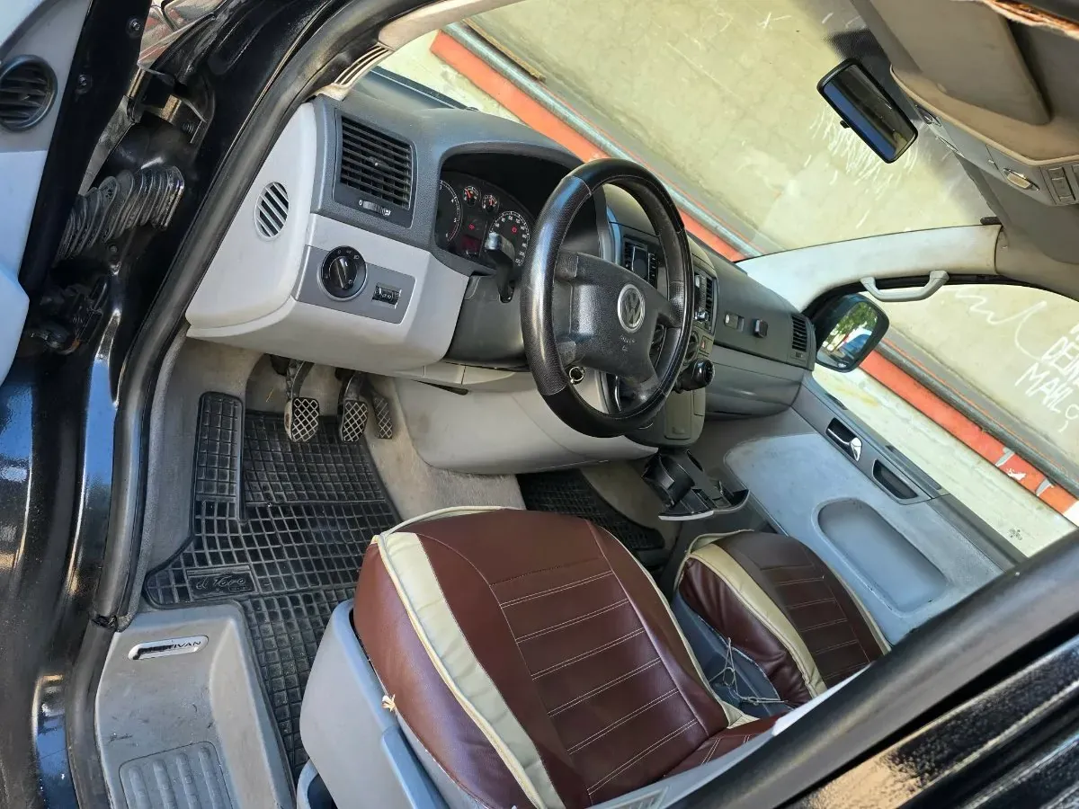 Volkswagen Multivan 2006 photo 3
