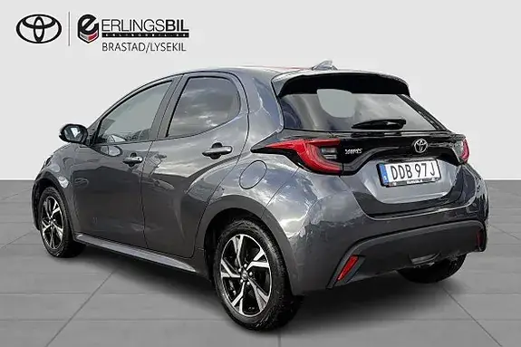 Toyota Yaris 2024 photo 2