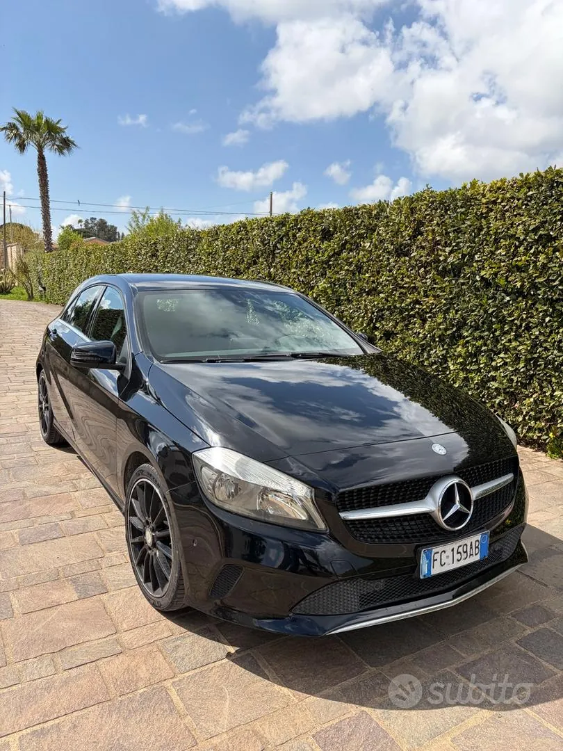 Mercedes-Benz A 2016 photo 3