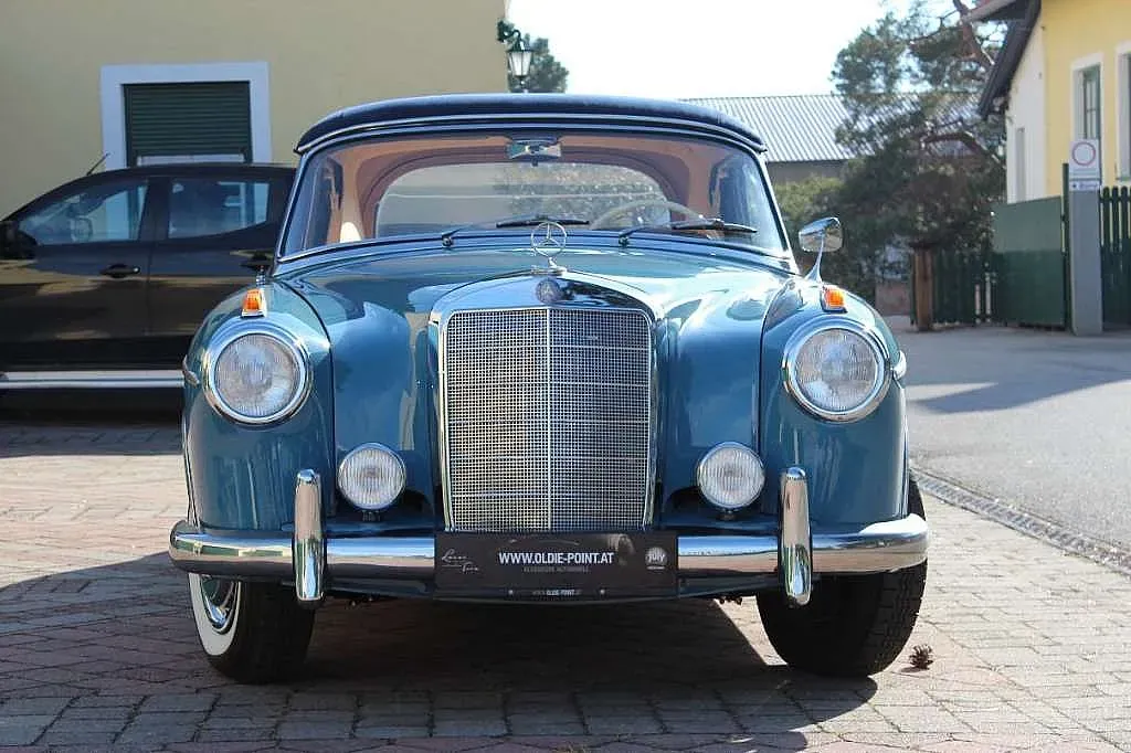 Mercedes-Benz S-Class 1958 photo 2