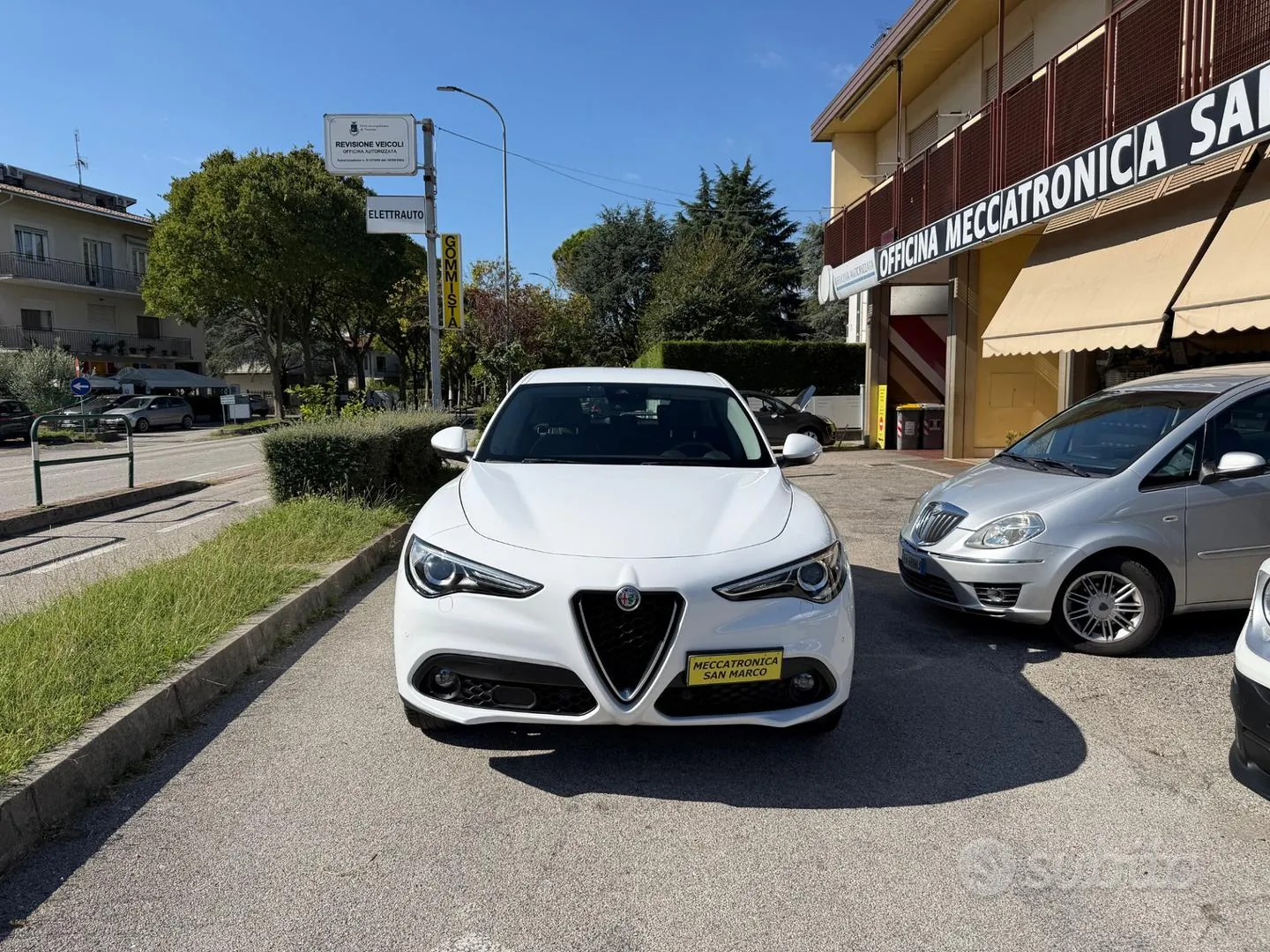 Alfa Romeo Stelvio 2017 photo 2