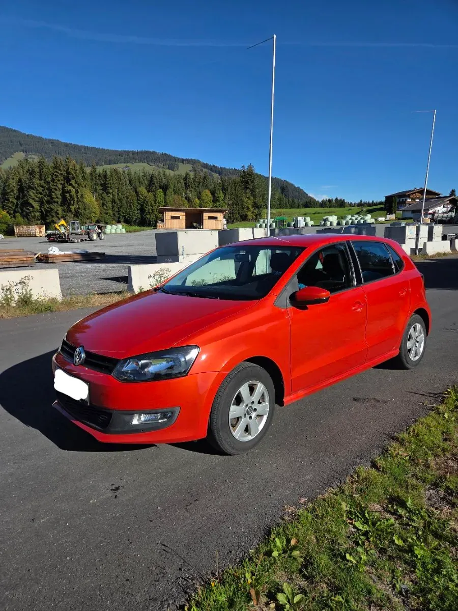 Volkswagen Polo 2010 photo 2