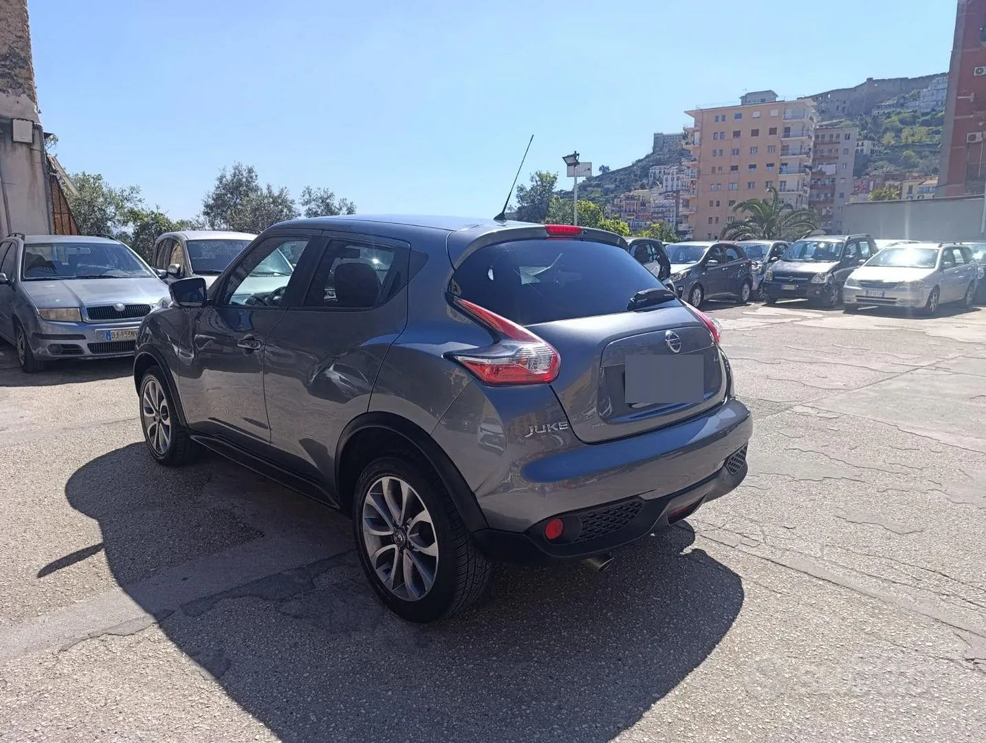 Nissan Juke 2019 photo 2