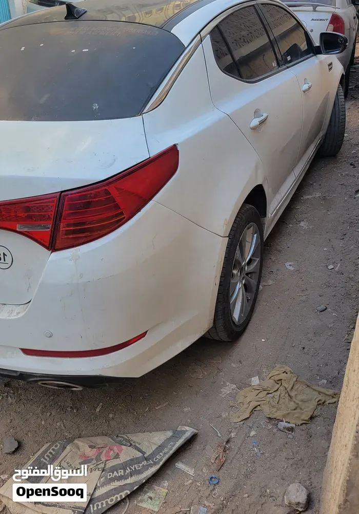 Kia K5 2011 photo 2