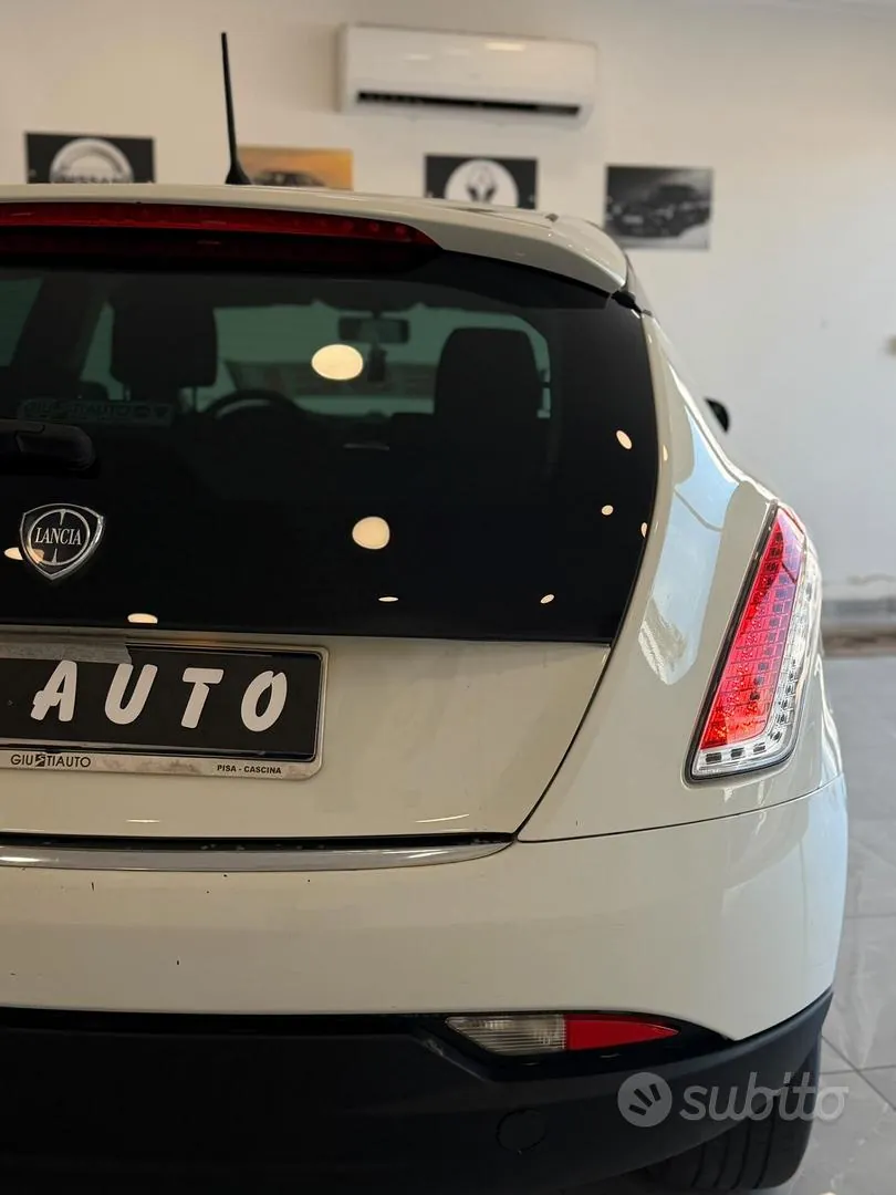 Lancia Delta 2013 photo 5